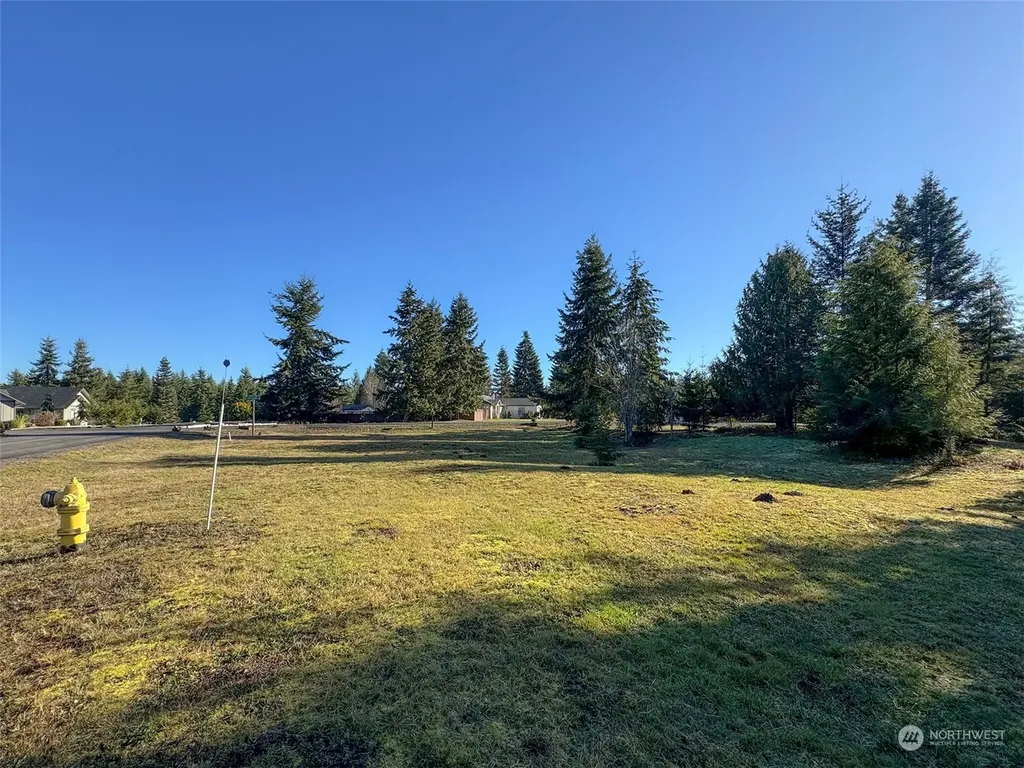 42 S Windflower Lane Port Angeles WA 98362
