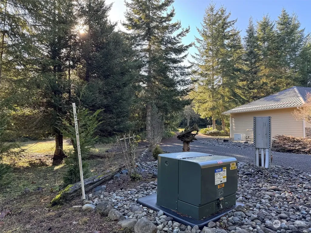 42 S Windflower Lane Port Angeles WA 98362