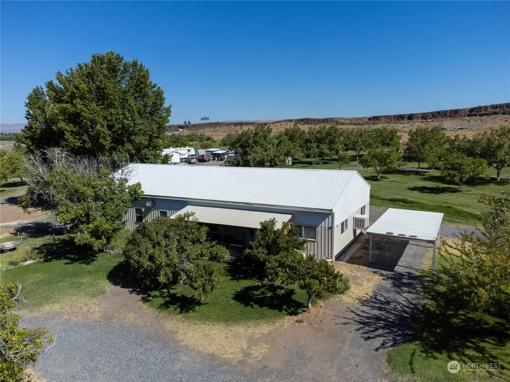 19946 E Desert Aire Dr SW Mattawa WA 99349