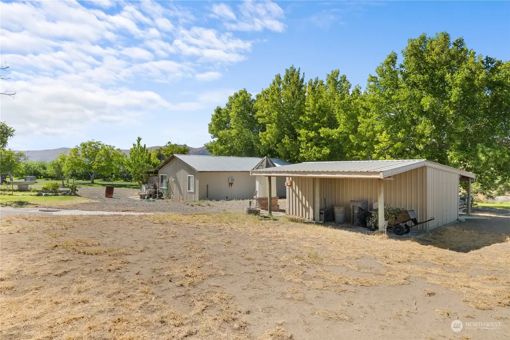 19946 E Desert Aire Dr SW Mattawa WA 99349
