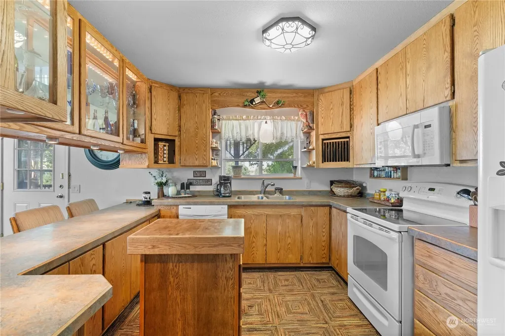 19946 E Desert Aire Dr SW Mattawa WA 99349