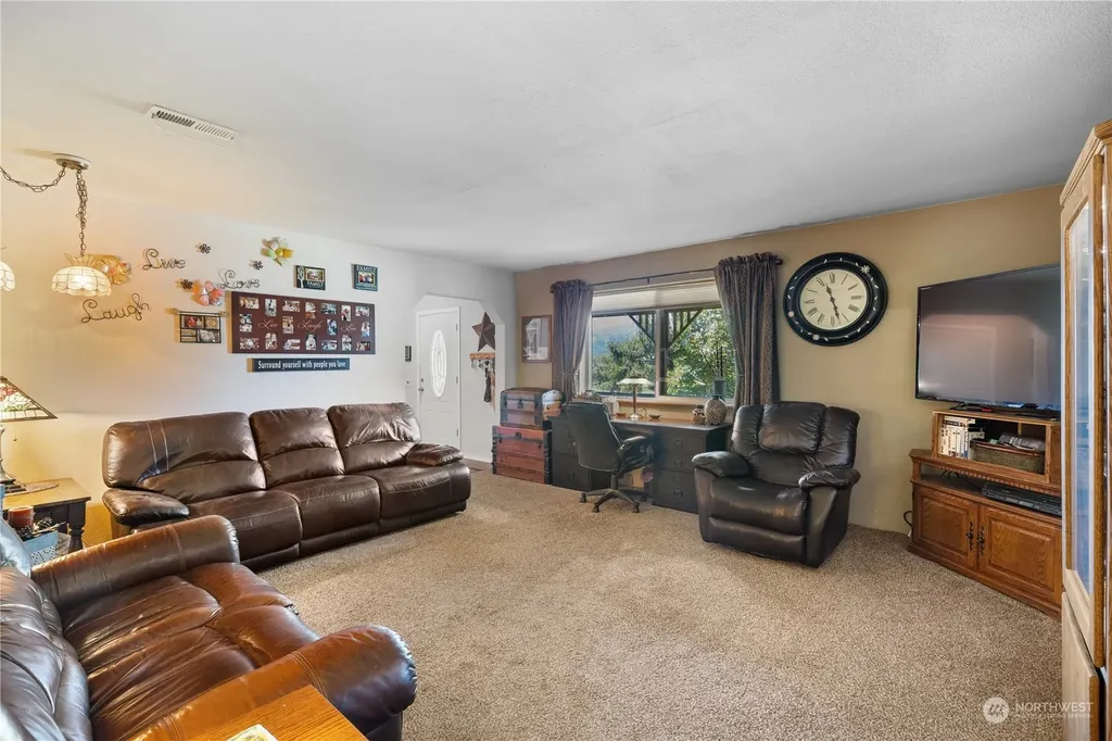 19946 E Desert Aire Dr SW Mattawa WA 99349