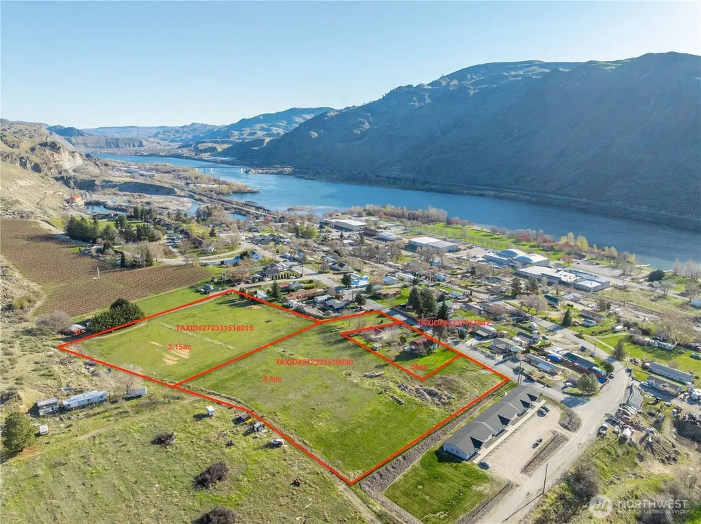 123 Chelan Falls Chelan Falls WA 98817