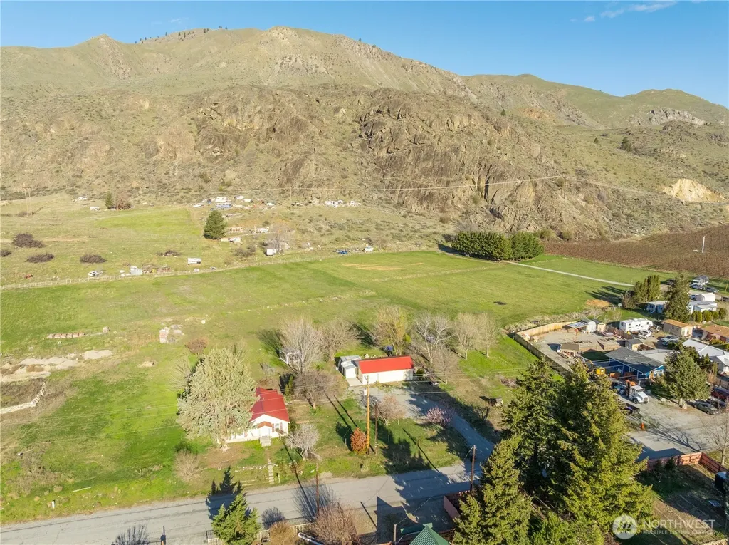 123 Chelan Falls Chelan Falls WA 98817
