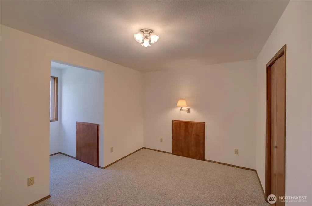 34009 Territory Road Oysterville WA 98641