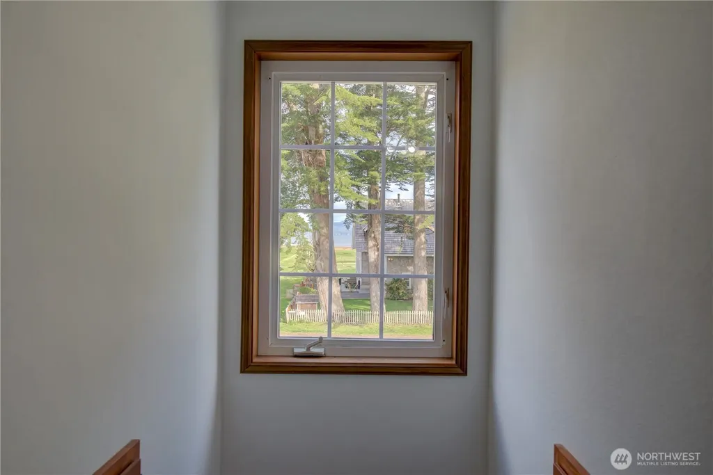 34009 Territory Road Oysterville WA 98641