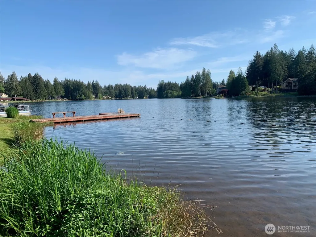 200 E Soderberg Road Allyn WA 98524