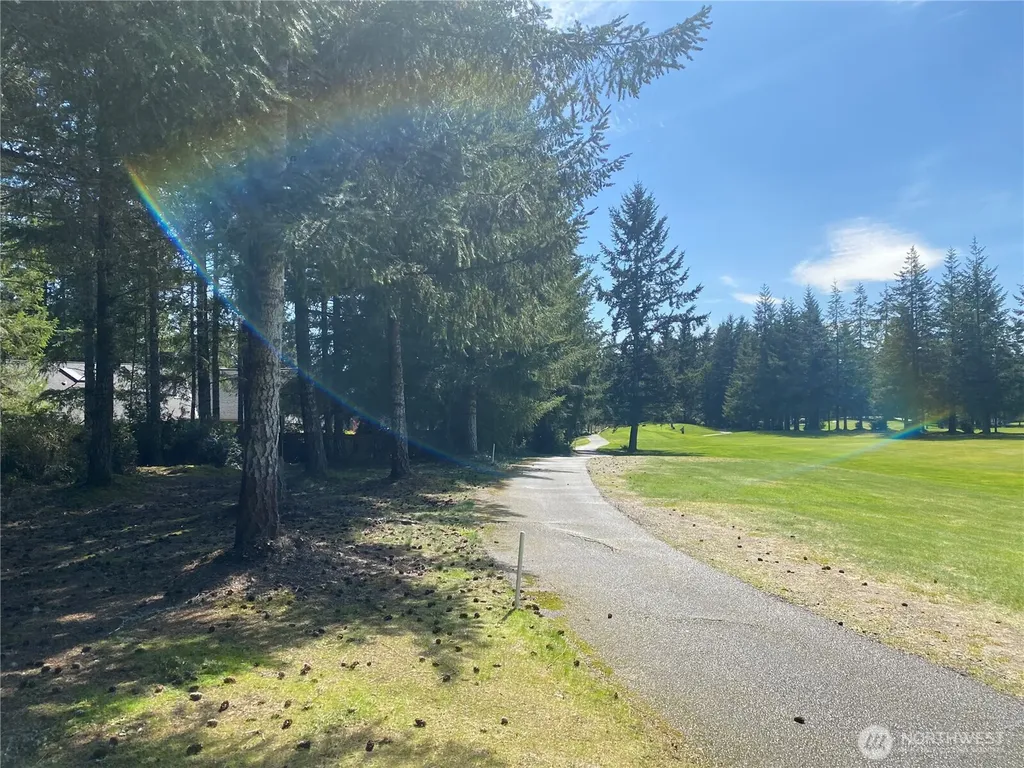 200 E Soderberg Road Allyn WA 98524