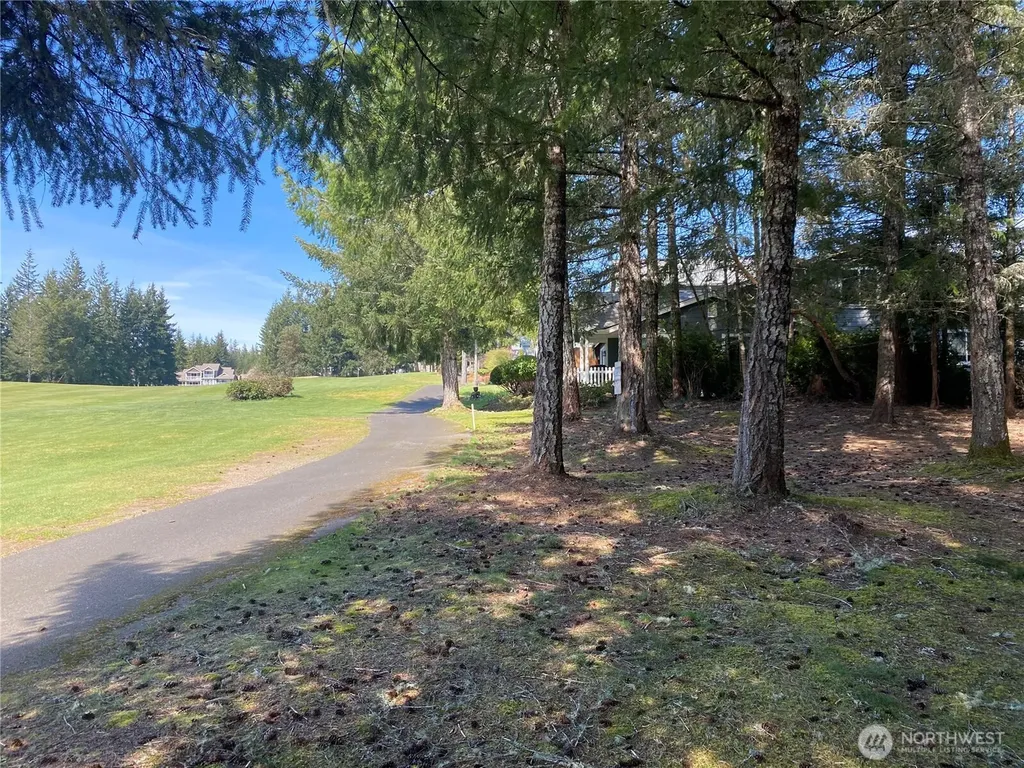 200 E Soderberg Road Allyn WA 98524