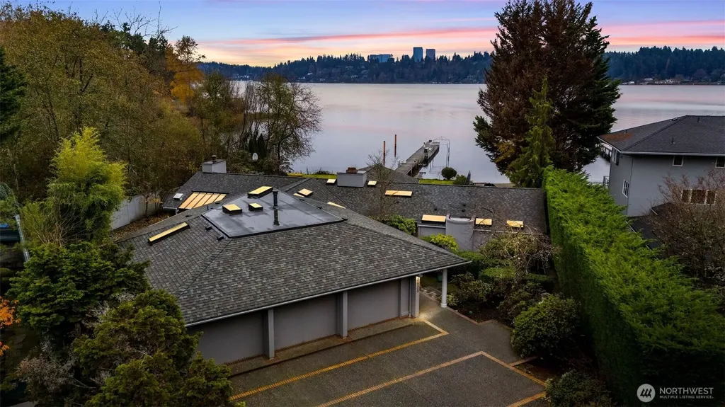 8428 N Mercer Way Mercer Island WA 98040