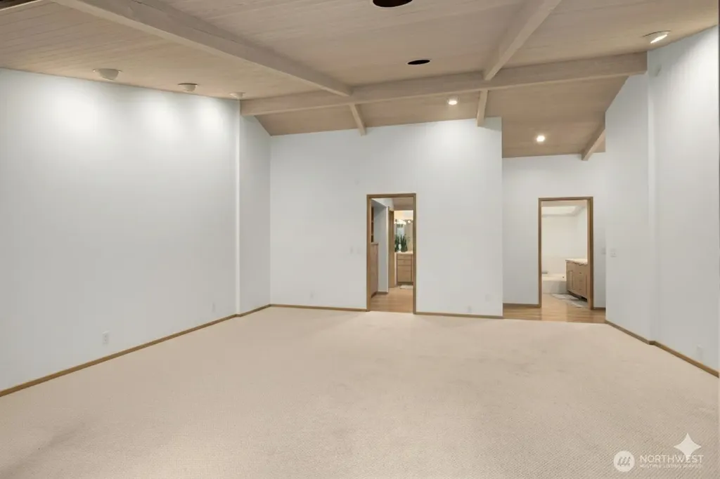 8428 N Mercer Way Mercer Island WA 98040