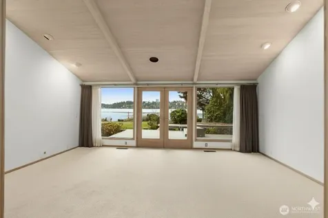 8428 N Mercer Way Mercer Island WA 98040