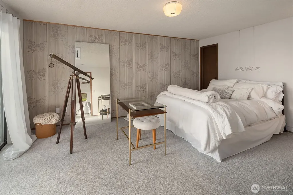 2180 Inverness Way Coupeville WA 98239