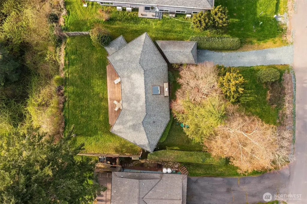 2180 Inverness Way Coupeville WA 98239