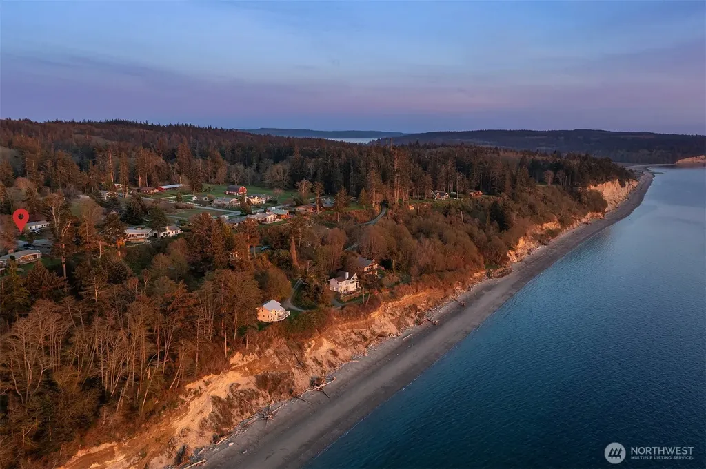 2180 Inverness Way Coupeville WA 98239