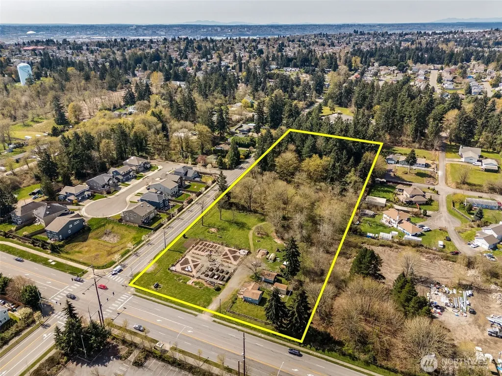 34249 21st Avenue SW Federal Way WA 98023