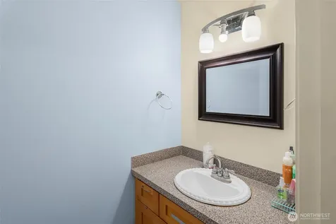 1425 S Puget Drive Renton WA 98055