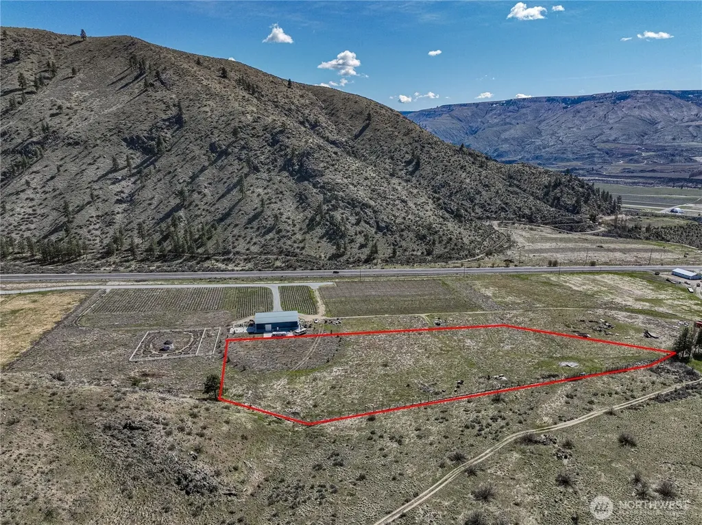 7 Tunnel Hill Road Chelan WA 98816