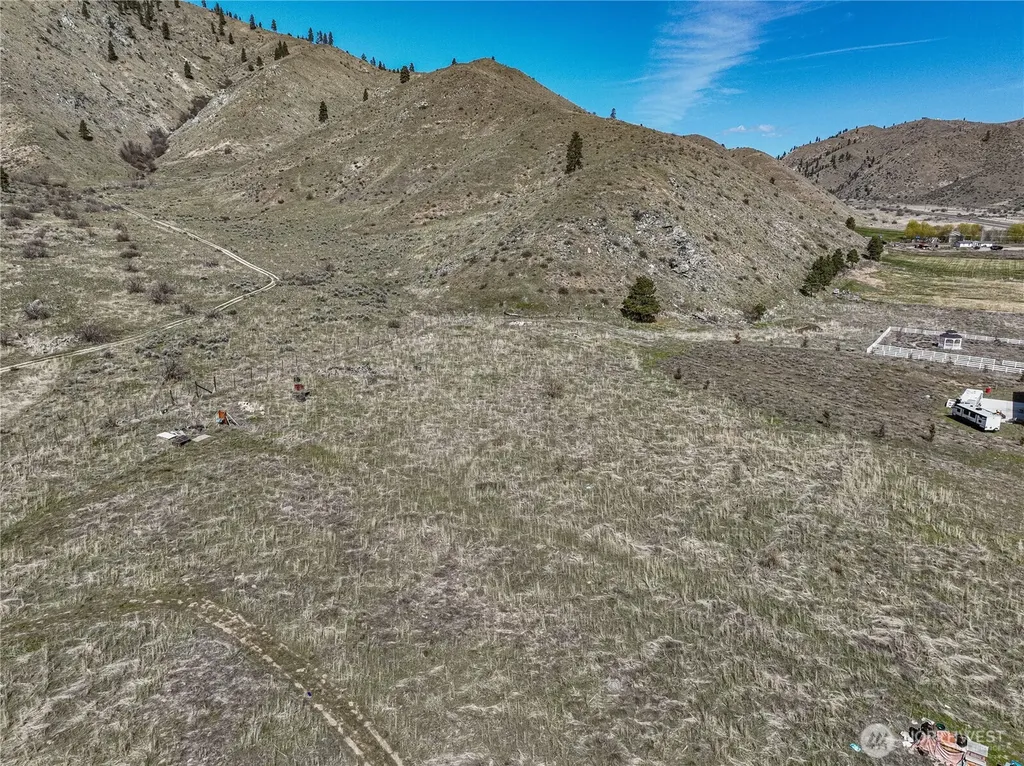 7 Tunnel Hill Road Chelan WA 98816