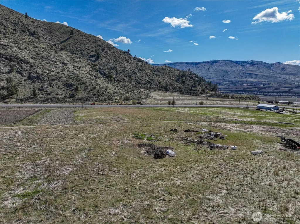 7 Tunnel Hill Road Chelan WA 98816