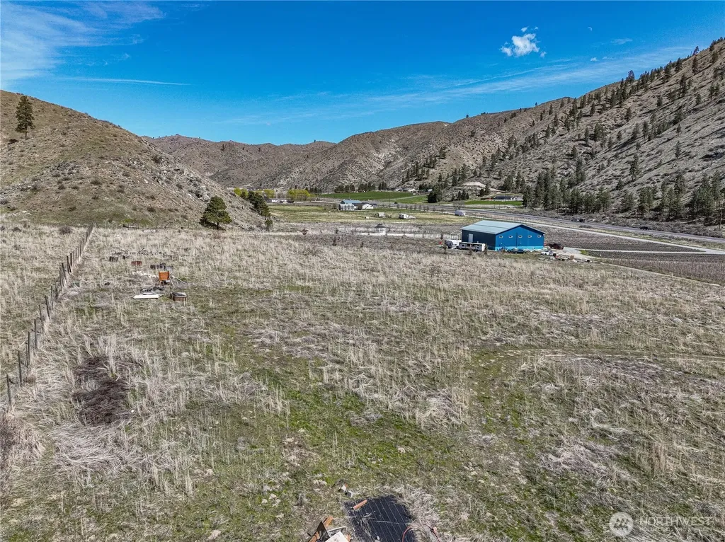 7 Tunnel Hill Road Chelan WA 98816