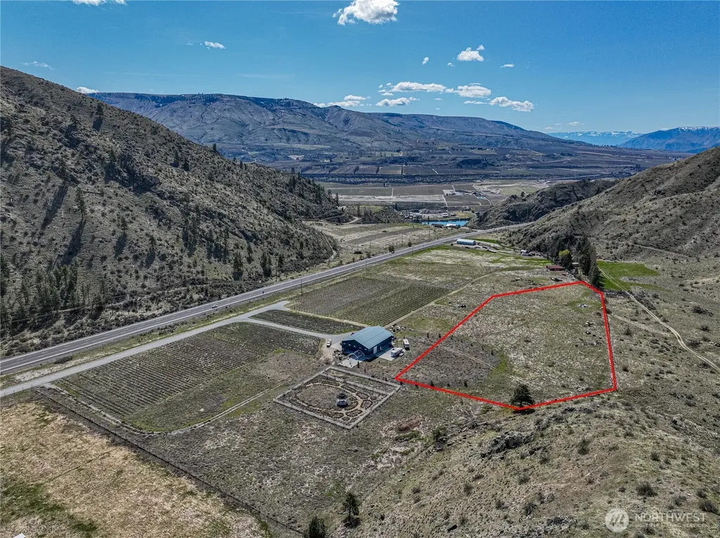 7 Tunnel Hill Road Chelan WA 98816