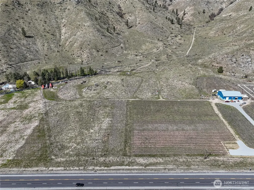 7 Tunnel Hill Road Chelan WA 98816