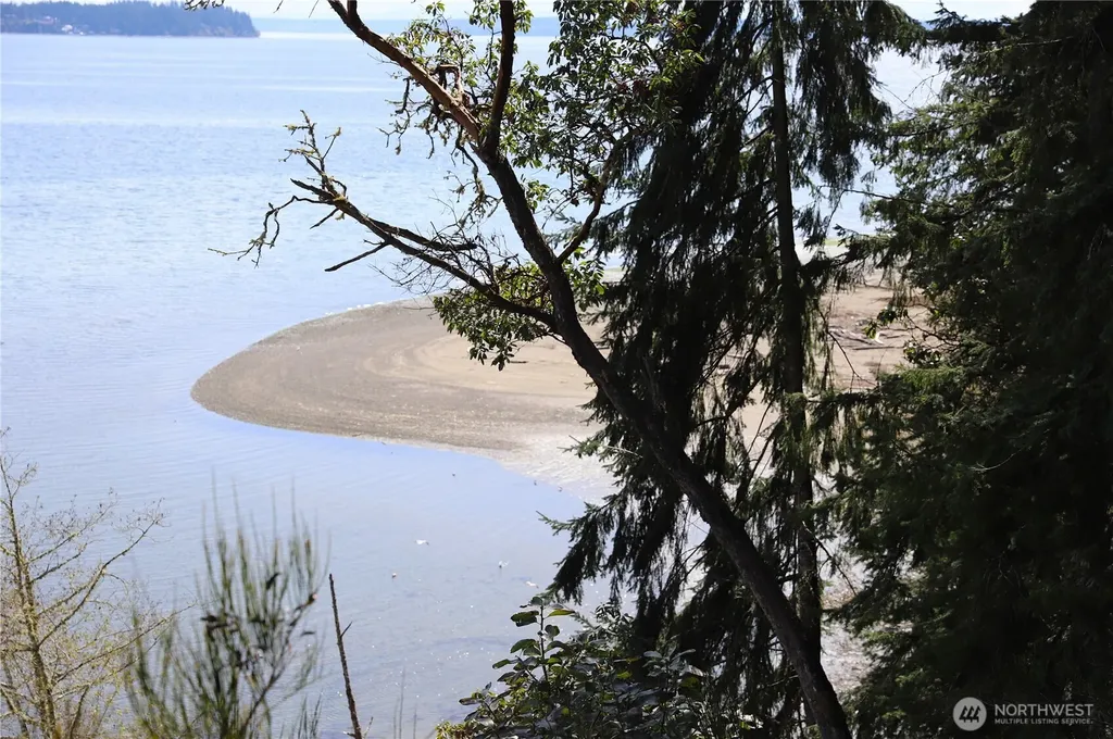 14811 71st Street NW Lakebay WA 98349