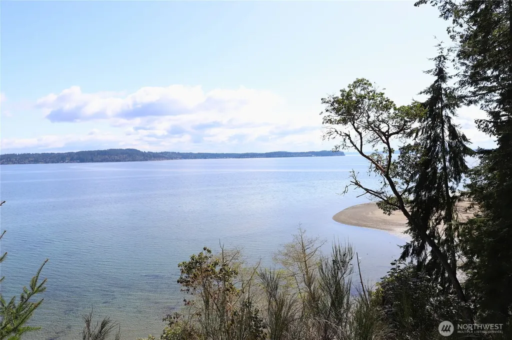 14811 71st Street NW Lakebay WA 98349