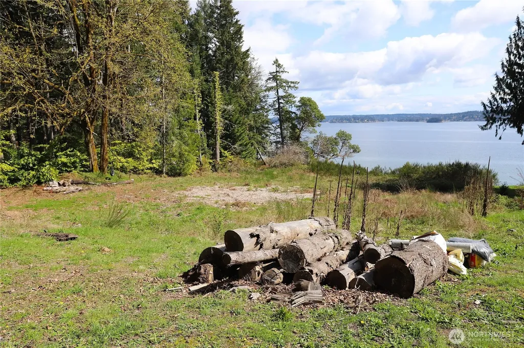 14811 71st Street NW Lakebay WA 98349