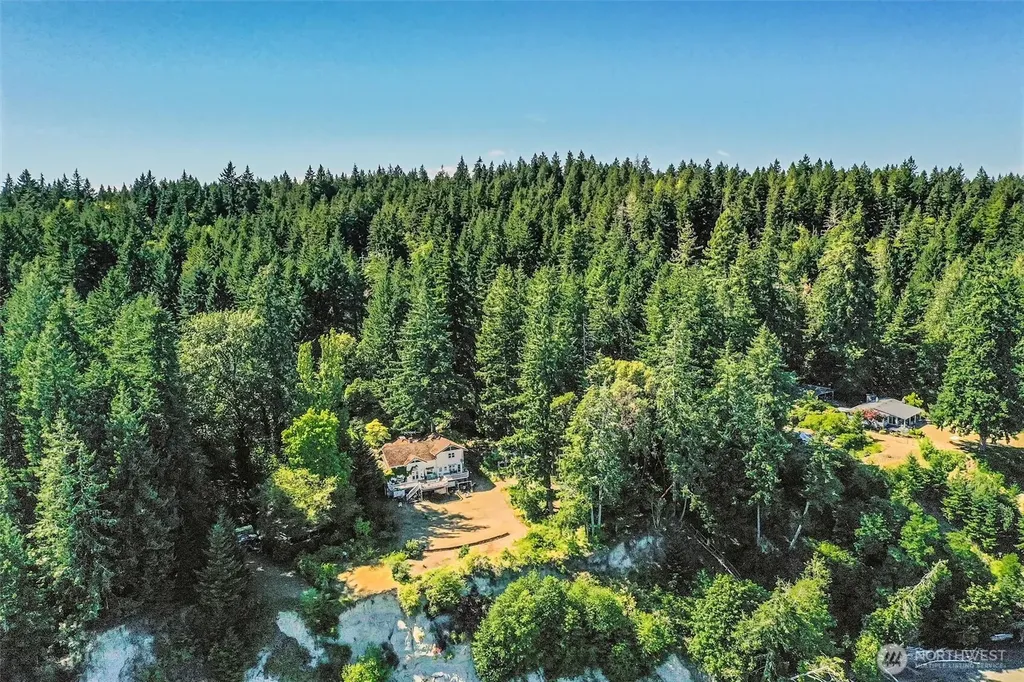 14811 71st Street NW Lakebay WA 98349