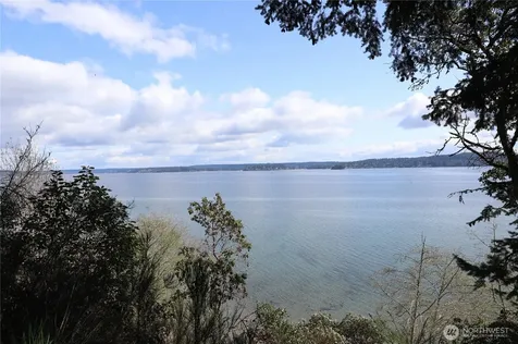 14811 71st Street NW Lakebay WA 98349