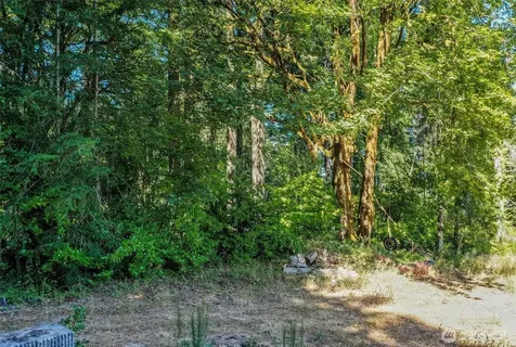 14811 71st Street NW Lakebay WA 98349