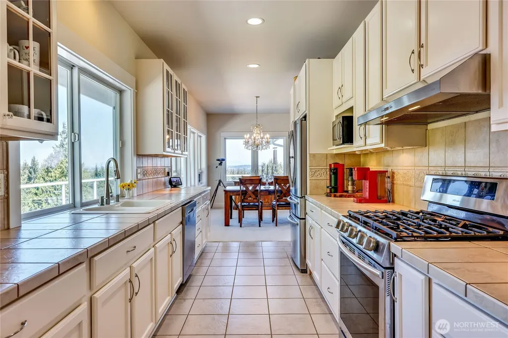 124 Hoods View Court Port Ludlow WA 98365
