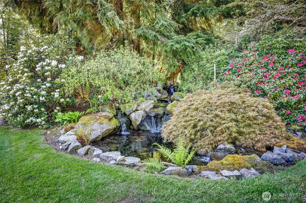 124 Hoods View Court Port Ludlow WA 98365