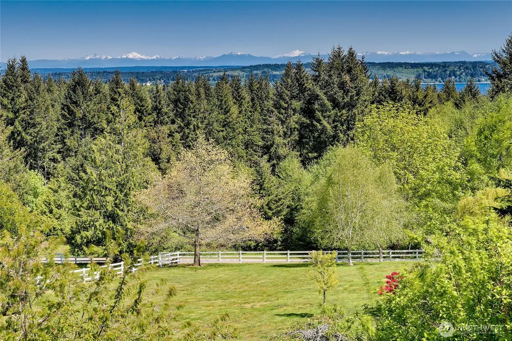 124 Hoods View Court Port Ludlow WA 98365