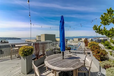 76 Cedar Street Seattle WA 98121