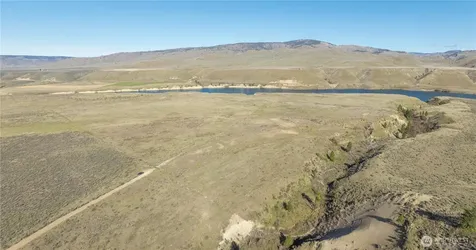 1163 Strahl Canyon Road Grand Coulee WA 99133