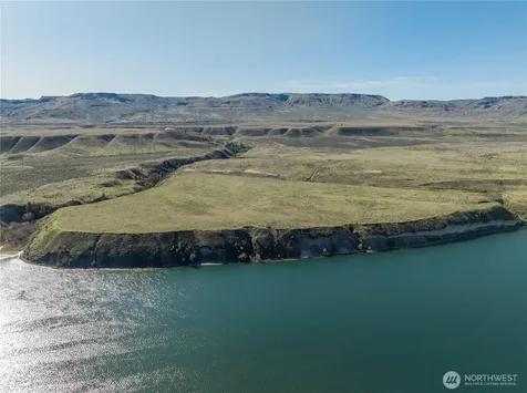 1163 Strahl Canyon Road Grand Coulee WA 99133