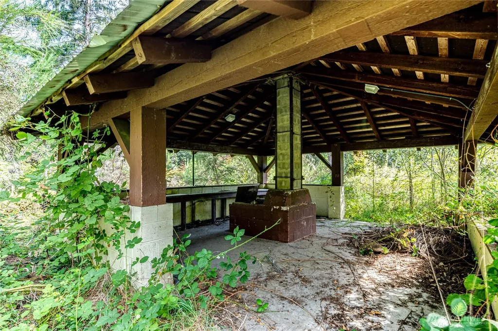 203503 Highway 101 Beaver WA 98305