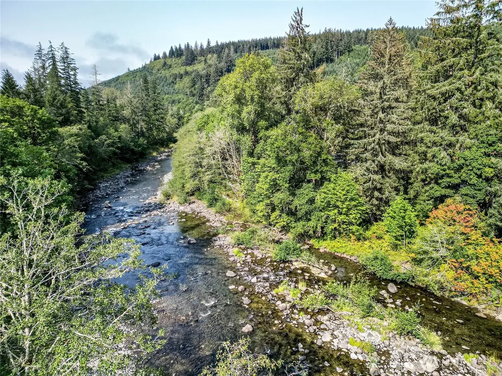 203503 Highway 101 Beaver WA 98305