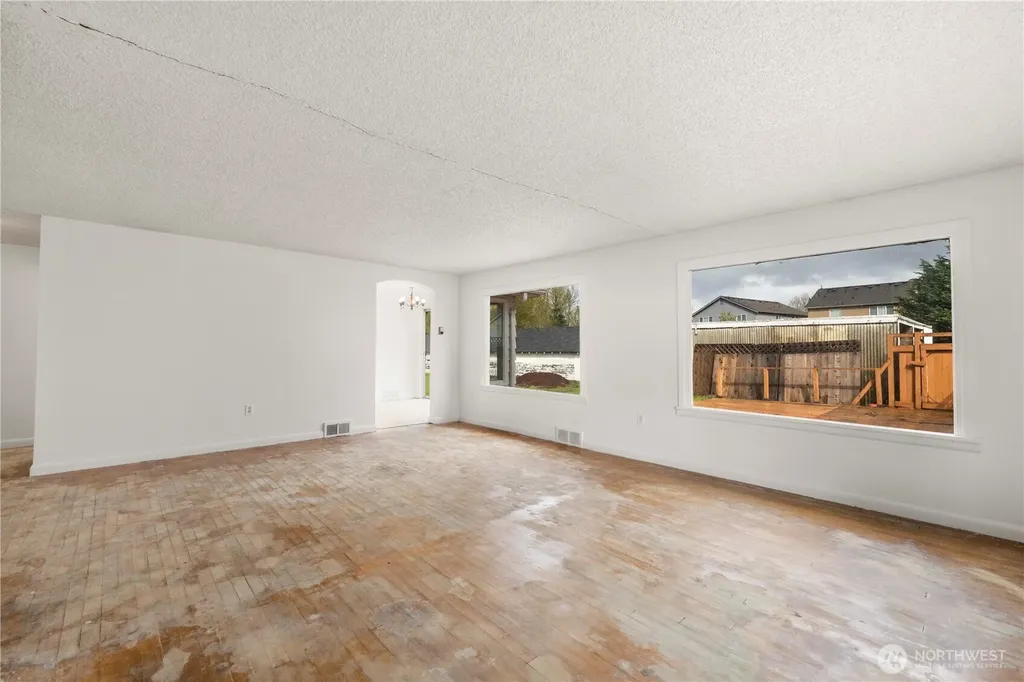 3829 60th Avenue E Fife WA 98424