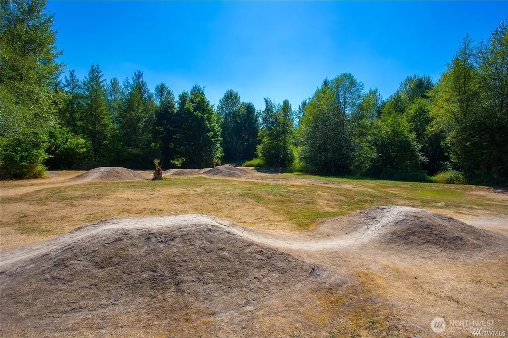 2 Schinn Canyon Circle Deming WA 98244