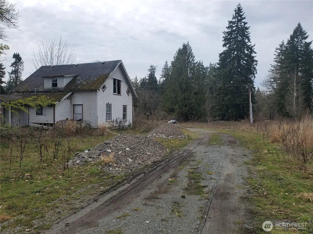 7740 196th Avenue NE Redmond WA 98053