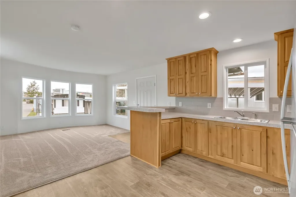 18320 35th Place S Seatac WA 98188
