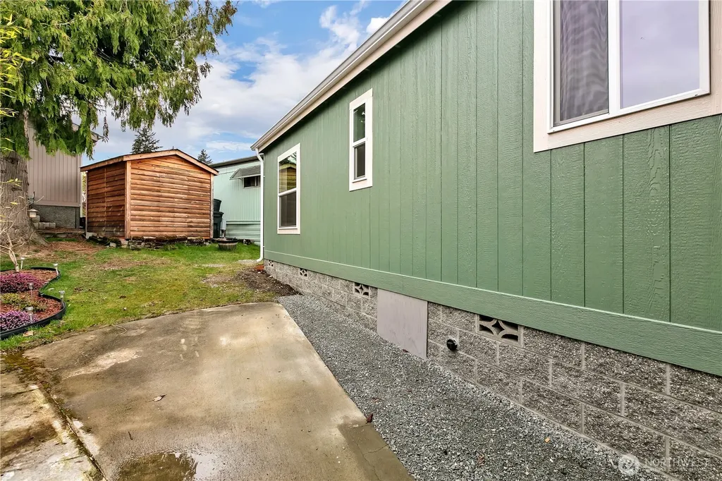 18320 35th Place S Seatac WA 98188
