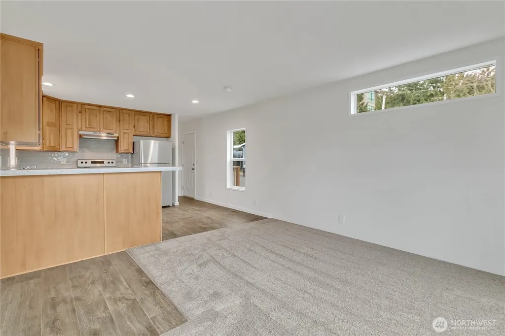 18320 35th Place S Seatac WA 98188