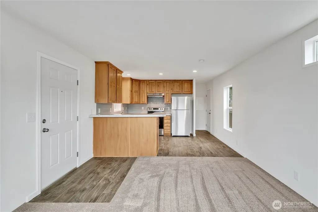 18320 35th Place S Seatac WA 98188