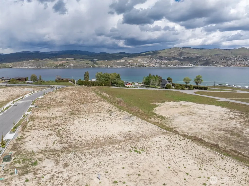 126 Loretta Lane Chelan WA 98816