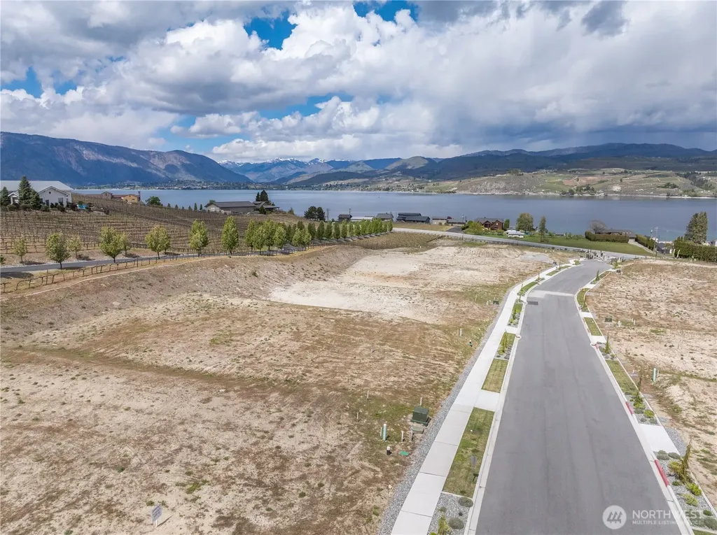 126 Loretta Lane Chelan WA 98816